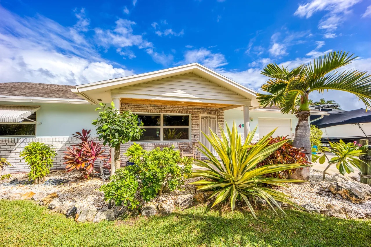 4623 SE Dryfus Ave, Stuart, FL